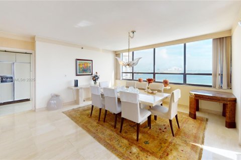 Copropriété à vendre à Miami, Floride: 3 chambres, 255.39 m2 № 1923834 - photo 8