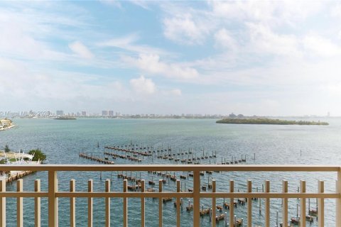 Copropriété à vendre à Miami, Floride: 3 chambres, 255.39 m2 № 1923834 - photo 3