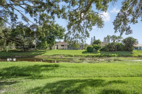 Casa en venta en Port St. Lucie, Florida, 2 dormitorios, 92.72 m2 № 1872348 - foto 8