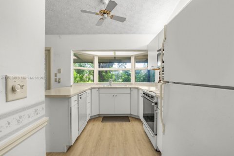 Casa en venta en Port St. Lucie, Florida, 2 dormitorios, 92.72 m2 № 1872348 - foto 29