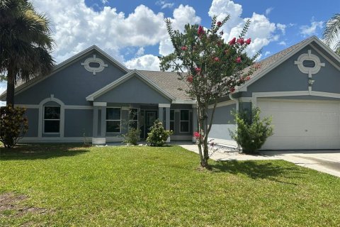 Casa en alquiler en Orlando, Florida, 4 dormitorios, 150.5 m2 № 1847965 - foto 1