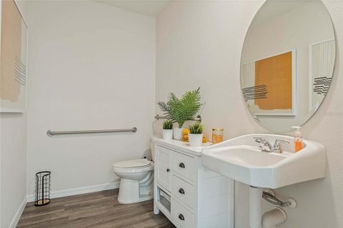 House in Davenport, Florida 4 bedrooms, 169.83 sq.m. № 1914377 - photo 24