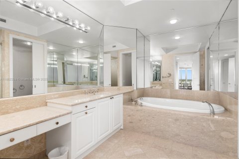 Купить кондоминиум в Авентура, Флорида 3 спальни, 283.35м2, № 1957605 - фото 20