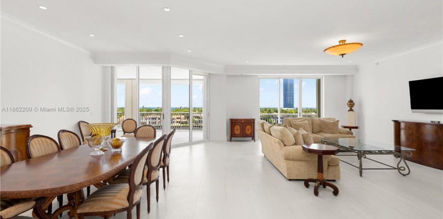 Кондоминиум с 3 спальнями в Авентура, Флорида № 1957605