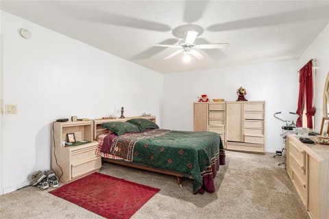 House in Ocala, Florida 3 bedrooms, 160.81 sq.m. № 1895014 - photo 26