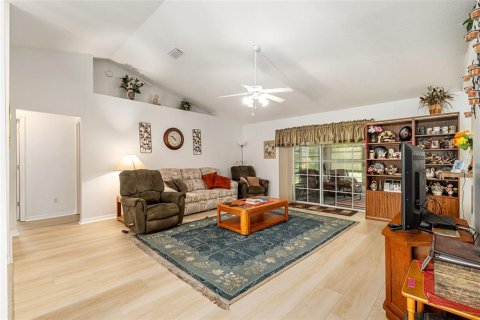House in Ocala, Florida 3 bedrooms, 160.81 sq.m. № 1895014 - photo 9