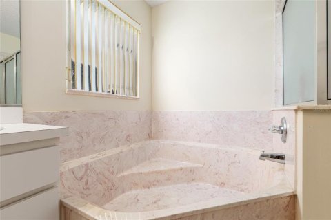 House in Ocala, Florida 3 bedrooms, 160.81 sq.m. № 1895014 - photo 30