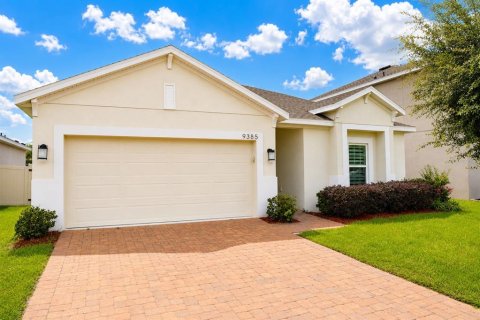 Villa ou maison à Groveland, Floride 4 chambres, 176.98 m2 № 2296805