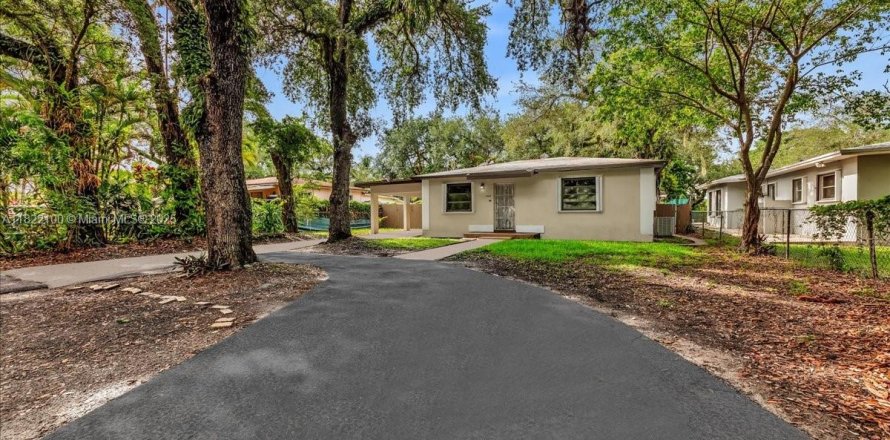 Villa ou maison à Miramar, Floride 4 chambres, 99.22 m2 № 1783749