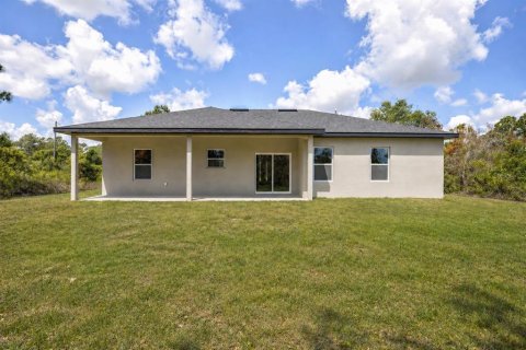 House in Sebring, Florida 3 bedrooms, 142.05 sq.m. № 2219025 - photo 19