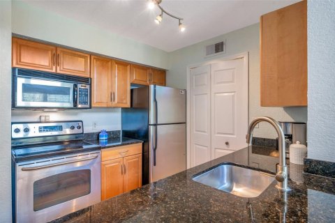 Condominio en venta en Palm Harbor, Florida, 1 dormitorio, 109.44 m2 № 1792871 - foto 14