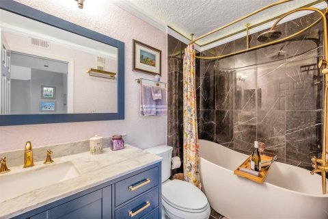 Condominio en venta en Palm Harbor, Florida, 1 dormitorio, 109.44 m2 № 1792871 - foto 23