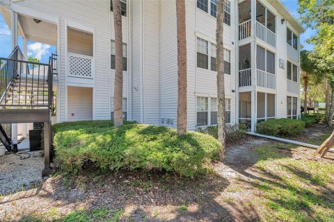 Condominio en venta en Palm Harbor, Florida, 1 dormitorio, 109.44 m2 № 1792871 - foto 4