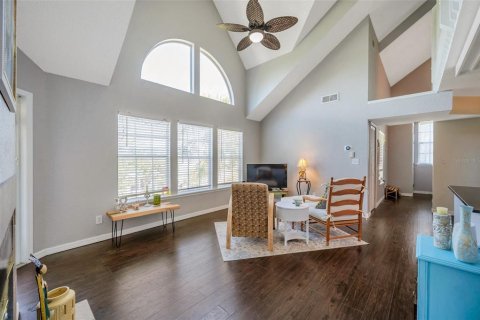 Condominio en venta en Palm Harbor, Florida, 1 dormitorio, 109.44 m2 № 1792871 - foto 9
