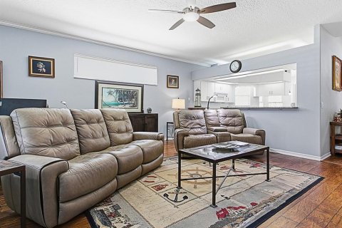 Villa ou maison à vendre à Tavares, Floride: 2 chambres, 134.89 m2 № 2092931 - photo 13