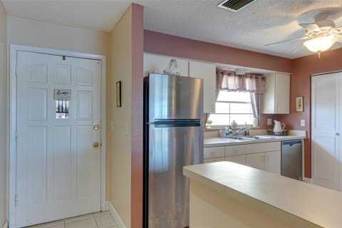 Copropriété à vendre à Sarasota, Floride: 2 chambres, 106.47 m2 № 2218386 - photo 8