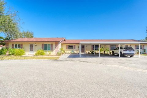 Copropriété à vendre à Sarasota, Floride: 2 chambres, 106.47 m2 № 2218386 - photo 24