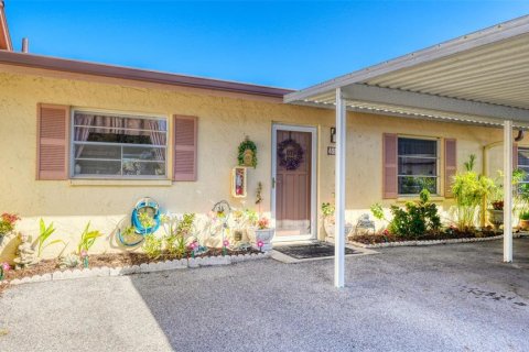 Copropriété à vendre à Sarasota, Floride: 2 chambres, 106.47 m2 № 2218386 - photo 2