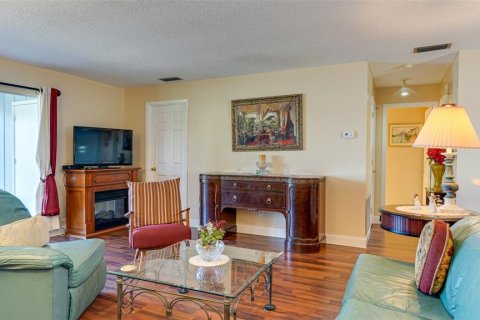 Copropriété à vendre à Sarasota, Floride: 2 chambres, 106.47 m2 № 2218386 - photo 3