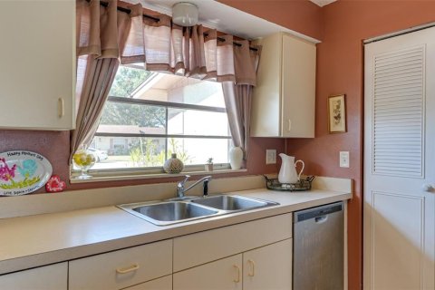 Copropriété à vendre à Sarasota, Floride: 2 chambres, 106.47 m2 № 2218386 - photo 10