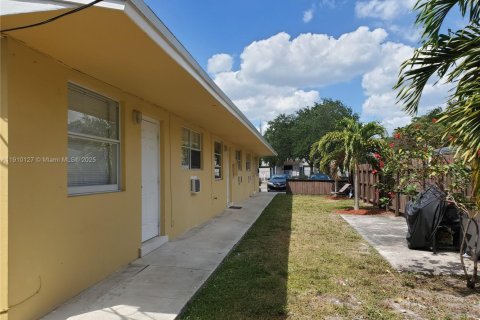 Appartement à louer à Dania Beach, Floride: 1 chambre, 58.16 m2 № 1966394 - photo 1