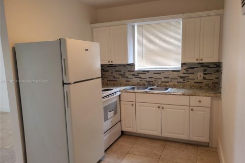 Appartement à louer à Dania Beach, Floride: 1 chambre, 58.16 m2 № 1966394 - photo 4