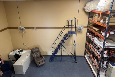 Propiedad comercial en alquiler en Bunnell, Florida № 1721715 - foto 12