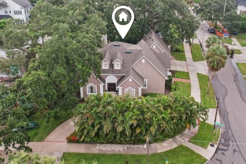 Купить виллу или дом в Тампа, Флорида 3 комнаты, 242.75м2, № 1835010 - фото 1