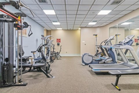 Condominio en venta en Pembroke Pines, Florida, 2 dormitorios, 79.15 m2 № 1796357 - foto 16