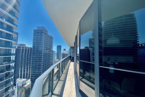 Снять в аренду кондоминиум в Майами, Флорида 3 спальни, 119.84м2, № 1930634 - фото 26