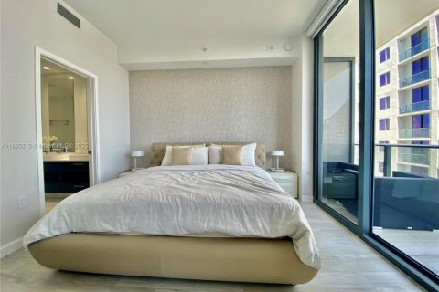 Снять в аренду кондоминиум в Майами, Флорида 3 спальни, 119.84м2, № 1930634 - фото 15