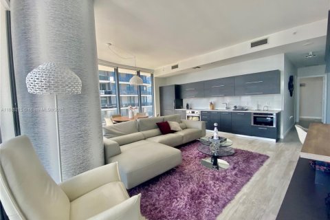 Снять в аренду кондоминиум в Майами, Флорида 3 спальни, 119.84м2, № 1930634 - фото 7