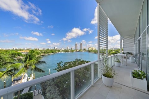 Copropriété à vendre à Miami Beach, Floride: 2 chambres, 254.83 m2 № 1994545 - photo 17