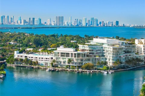 Copropriété à vendre à Miami Beach, Floride: 2 chambres, 254.83 m2 № 1994545 - photo 9