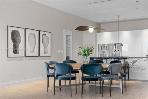 Copropriété à vendre à Miami Beach, Floride: 2 chambres, 254.83 m2 № 1994545 - photo 20