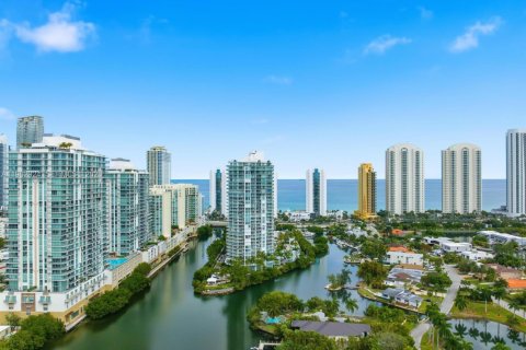 Condo à Sunny Isles Beach, Floride, 3 chambres  № 2023941