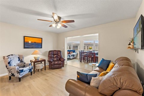 Condominio en venta en New Port Richey, Florida, 2 dormitorios, 101.08 m2 № 1025180 - foto 7