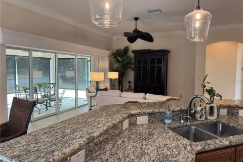 Villa ou maison à vendre à The Villages, Floride: 3 chambres, 187.01 m2 № 1680508 - photo 5
