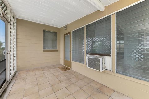House in North Port, Florida 3 bedrooms, 110.74 sq.m. № 1904970 - photo 6