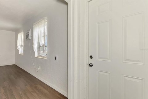 House in North Port, Florida 3 bedrooms, 110.74 sq.m. № 1904970 - photo 8