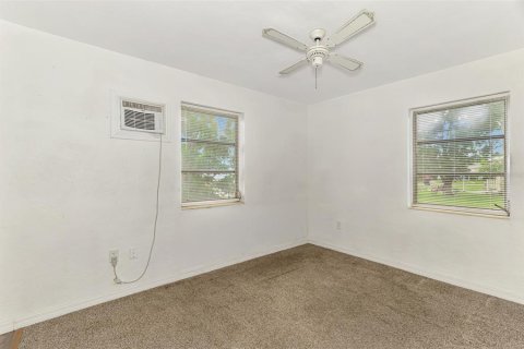 House in North Port, Florida 3 bedrooms, 110.74 sq.m. № 1904970 - photo 25