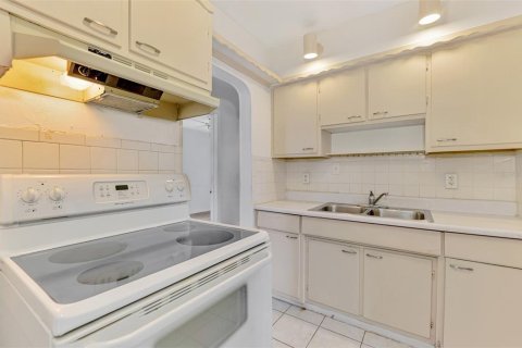House in North Port, Florida 3 bedrooms, 110.74 sq.m. № 1904970 - photo 18