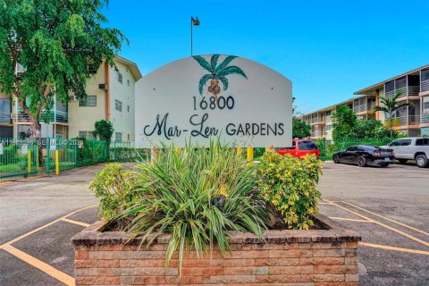 Condo in Miami, Florida, 1 bedroom № 2153019 - photo 29