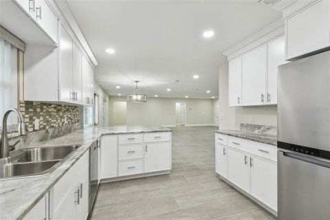 Villa ou maison à louer à Tampa, Floride: 3 chambres, 183.2 m2 № 2403494 - photo 25
