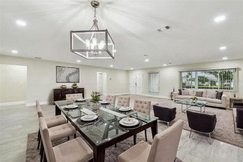 Villa ou maison à louer à Tampa, Floride: 3 chambres, 183.2 m2 № 2403494 - photo 13
