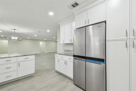 Villa ou maison à louer à Tampa, Floride: 3 chambres, 183.2 m2 № 2403494 - photo 26