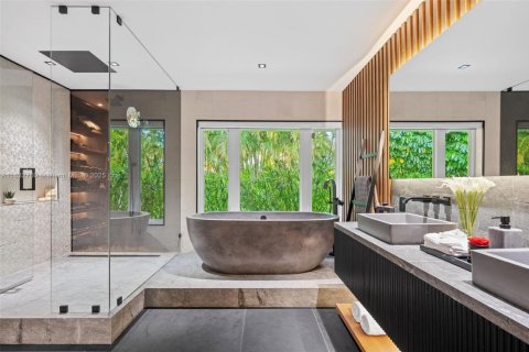 Купить виллу или дом в Майами, Флорида 4 спальни, 295.43м2, № 1934542 - фото 10