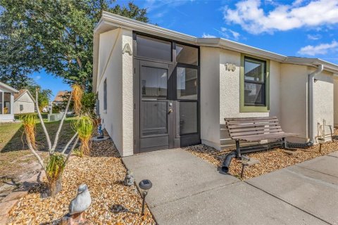 Condo in Englewood, Florida, 2 bedrooms  № 2093676 - photo 6