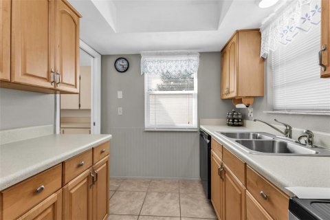 Condo in Englewood, Florida, 2 bedrooms  № 2093676 - photo 15