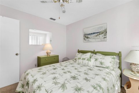 Condo in Englewood, Florida, 2 bedrooms  № 2093676 - photo 30
